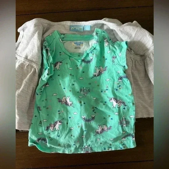 TODDLER SWEATER BUNDLE : bundle of 3 toddler girl sweaters - Picture 3 of 8